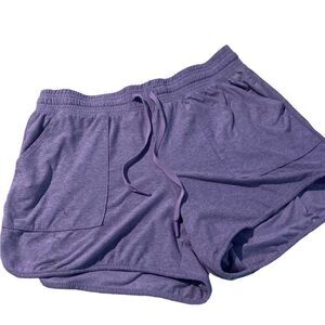 Danskin size medium excellent condition front pockets elastic waist draw string